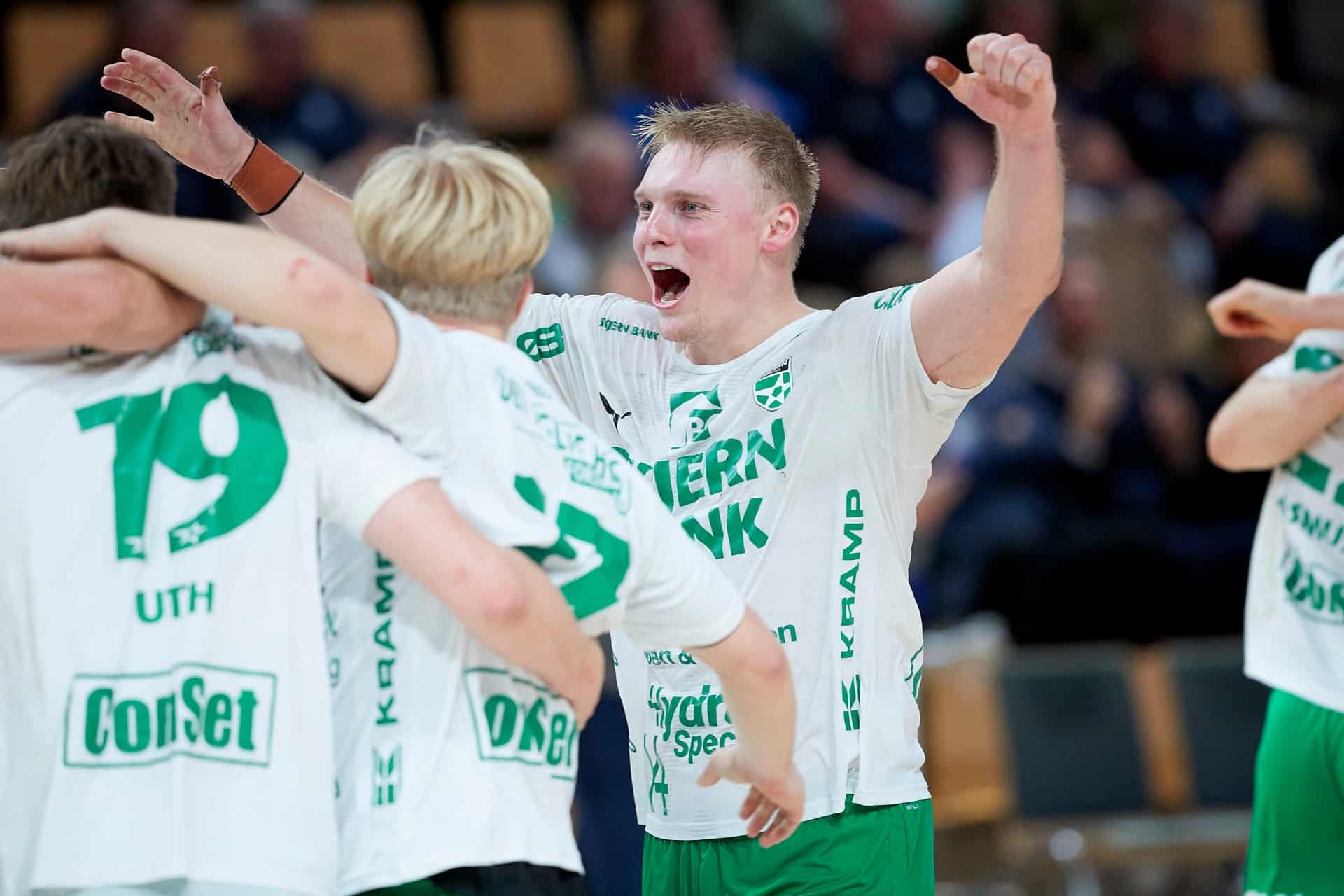 Kun 1 år efter slem korsbåndsskade er Emil Bergholt tilbage på 