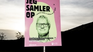 Ole Grangaard fra Jelling pryder lige nu flere plakater i byen. Plakaterne er en del af Vejle Kommunes affaldskampagne 'Til kamp mod skraldet'. Foto: Mette Mørk