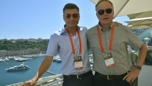 Thomas Visti, t.v., og Niels Jul Jacobsen er ikke i Monaco for sjov og har forberedt sig godt forud for præsentationen af deres virksomhed, MIR, i dag. Foto: Jakob Haugaard Christiansen