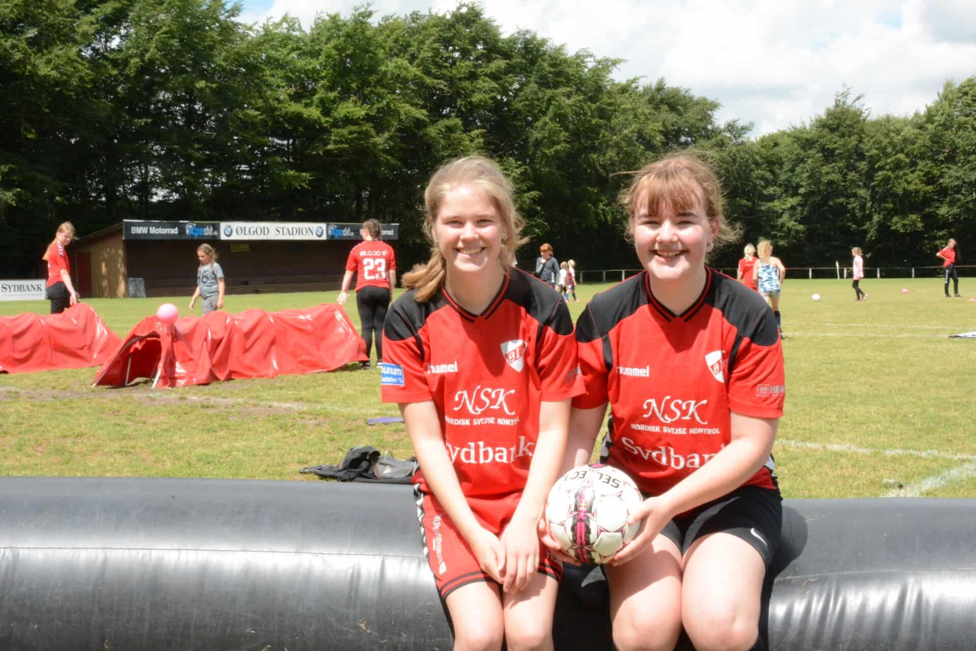 Pigeraketten blev tændt | ugeavisen.dk