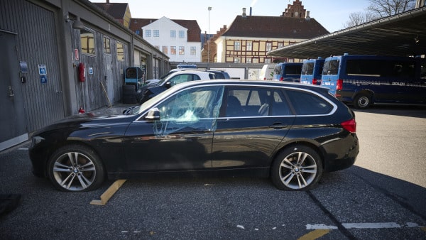 Mand fik stukket kniv tværs gennem armen: Voldsomt angreb kunne have kostet mand livet