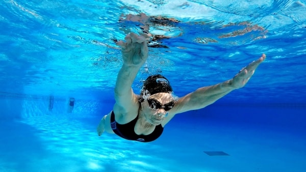 Sjovt nok mener mænd en hel masse om kvinders svømning