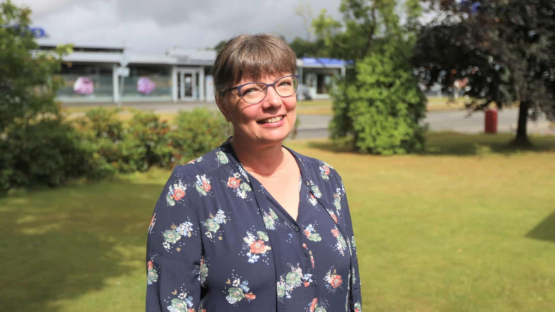 Annette Raijer Annette blev fyret som skoleleder: Nu omdanner hun swimmingpool og ...