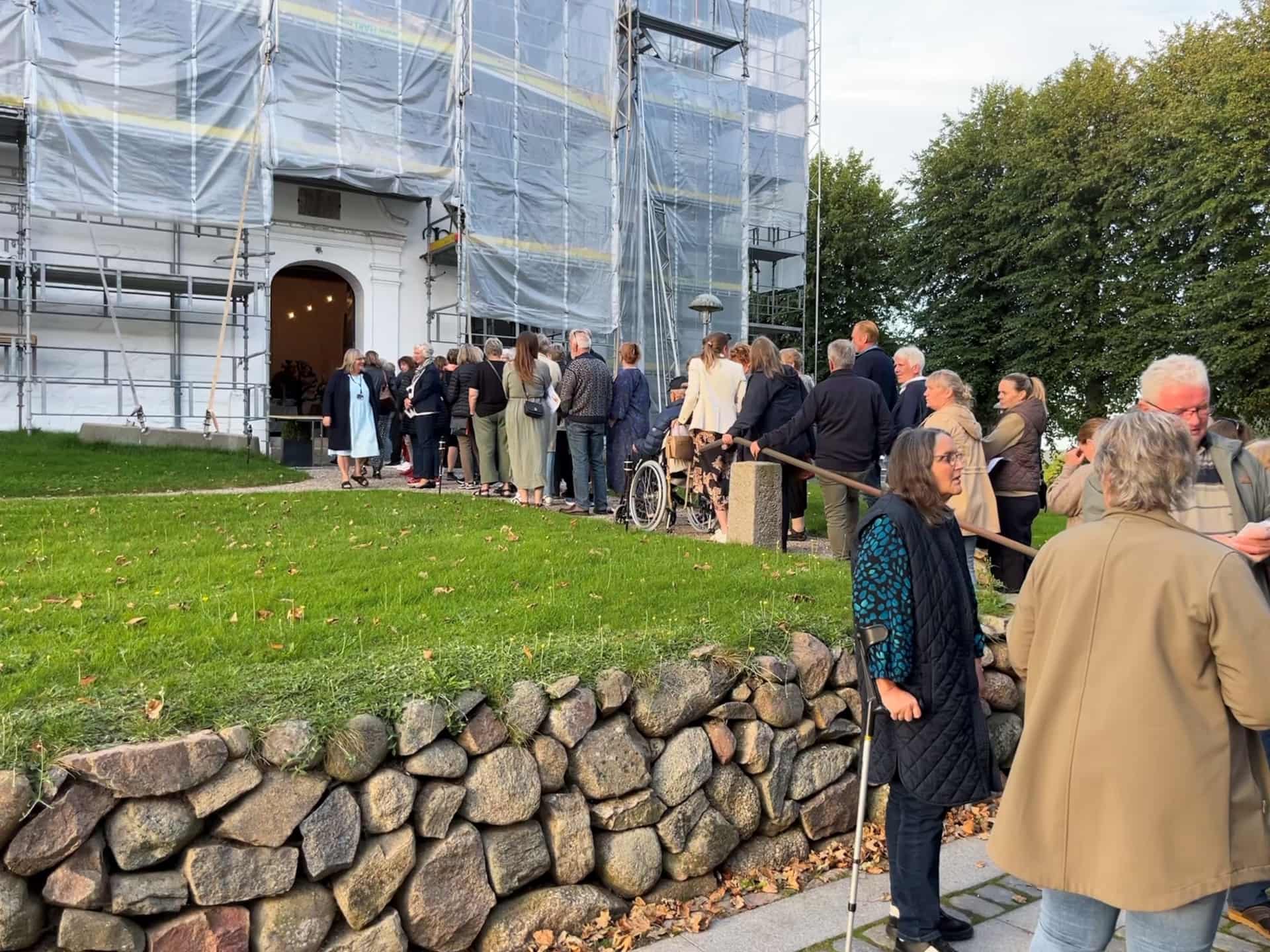 Albertekoncert fyldte Kliplev Kirke til sidste plads Lokal