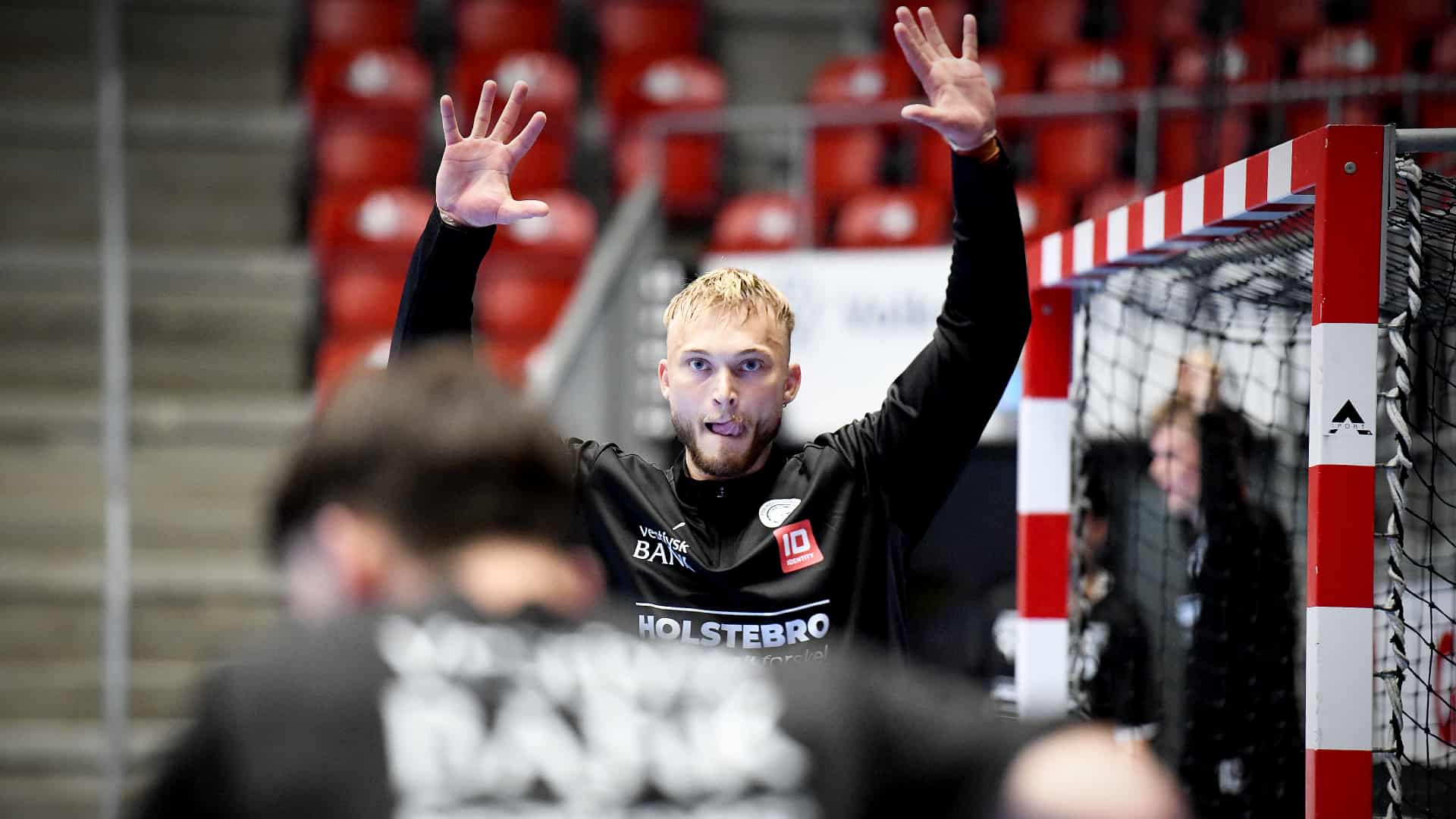 Strudsen Rasmus Rasmus trænede ikke i et halvt år og tabte 10 kilo: - Jeg står helt ...