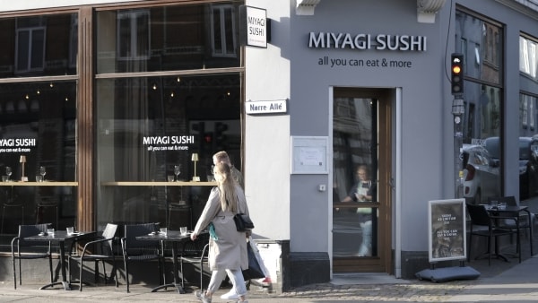 Madanmeldelse: Nørre Allés nye sushirestaurant leverede storbyatmosfære og all you can eat på højt niveau