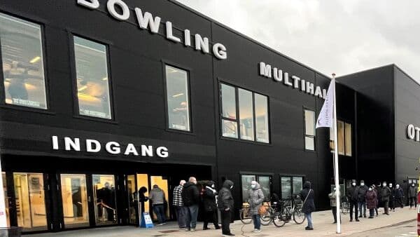 Retten er ikke i tvivl: Tre unge mænd dømmes for voldsomt hjemmerøveri