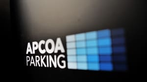 Parkeringsselskabet Apcoa er én af over 570 lokale virksomheder, som har fået lønkompensation under coronakrisen. I alt har Vejle-virksomheder fået omkring 130 millioner kroner i lønkompensation. Apcoa har modtaget 6,9 millioner kroner. Arkivfoto: Michael Svenningsen.