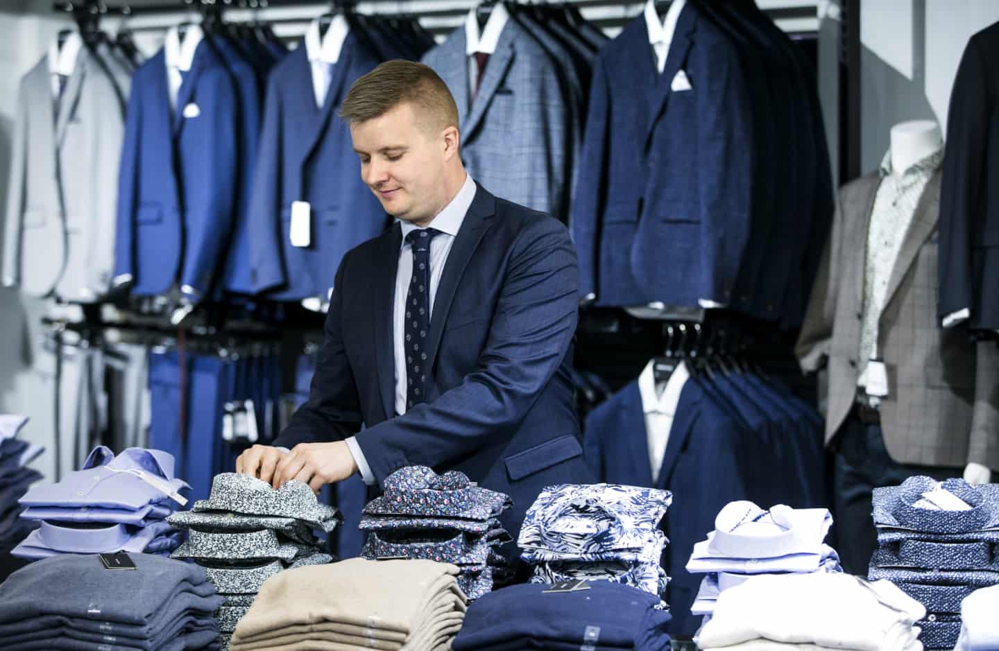 Jonas Pedersen bror fejrer ti år med tøjbutik i Grindsted | jv.dk