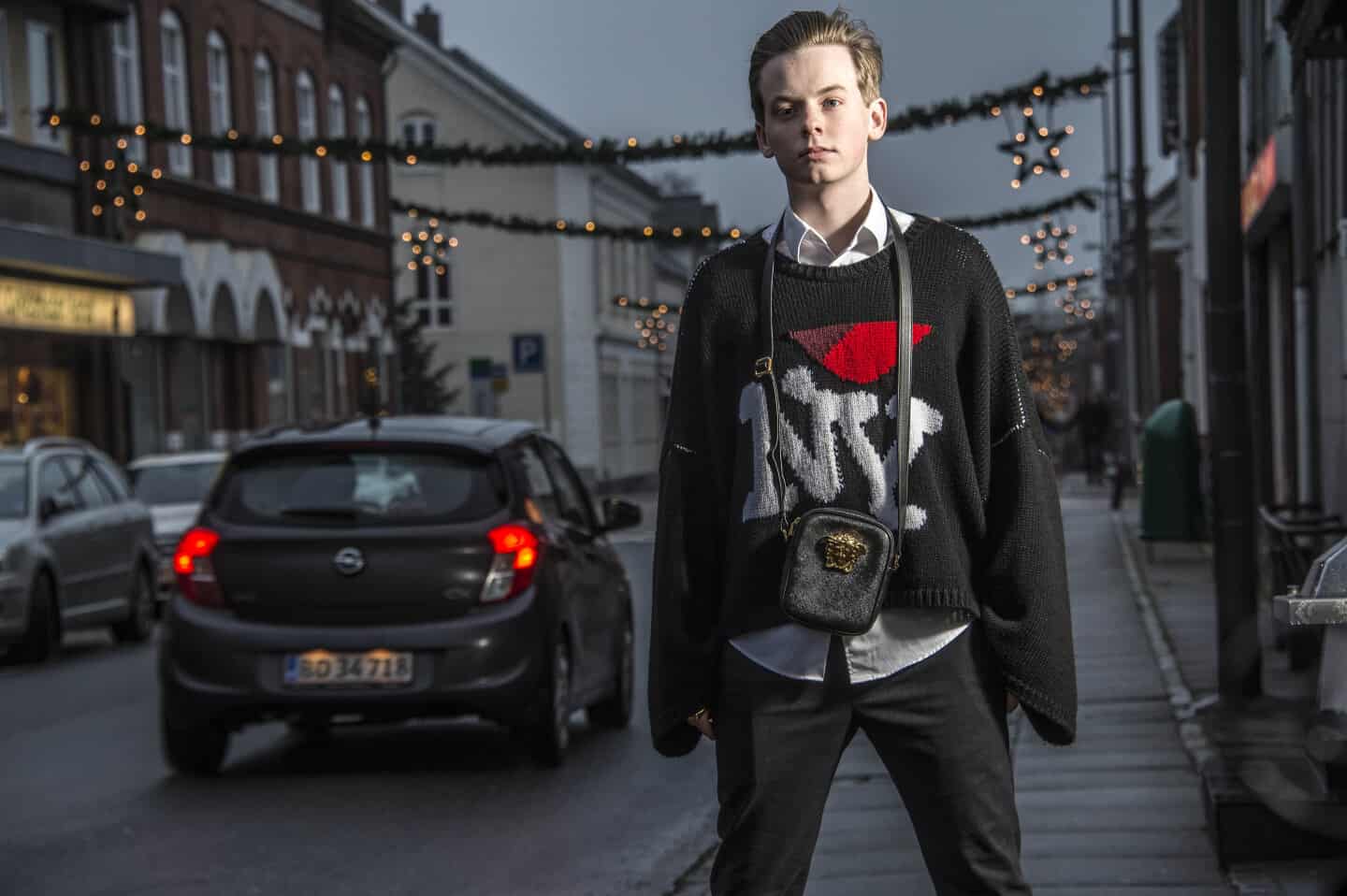 Havn Beroligende middel Onkel eller Mister Sneakerhead og hypebeast: Emil bruger alle sine penge på tøj | fyens.dk