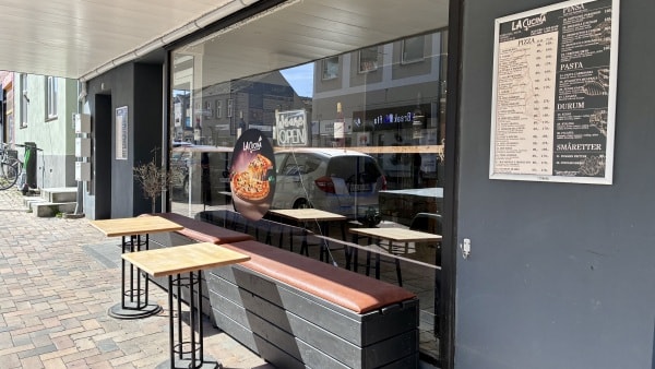 Sur smiley og bøde til restaurant i Odense: - Jeg har styr på alt andet