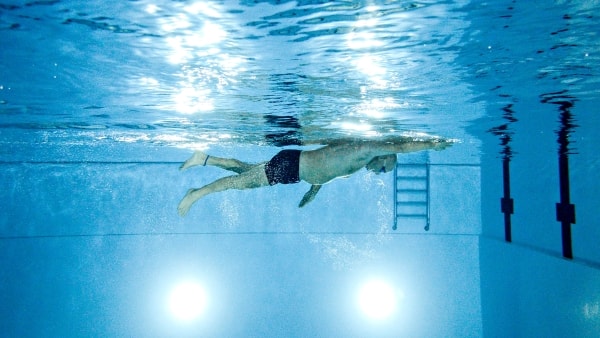 Svømmehal kan ikke åbne: Der er lukket for vandet