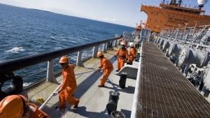 Vi kan forvente en pænt lang periode, hvor tankskibsrederier som Torm vil tjene rigtig gode penge, mener investoren Jens Løgstrup. Her et foto fra tankskibet Vita, som ejes af rederiet Torm. Foto: Magnus Møller/Ritzau Scanpix