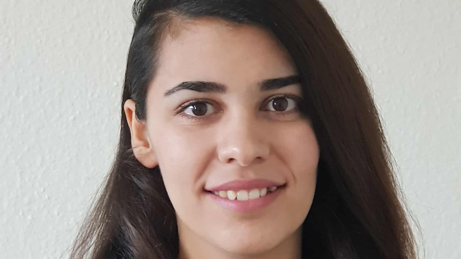 Reem Rendel Reem og Shahad er læger, men har ventet i to år på at arbejde: - Vi ...