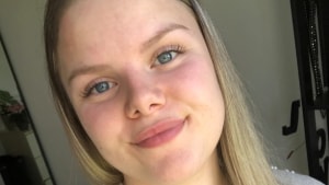 23-årige Natasja Pedersen fra Fredericia kan fra 2021 kalde sig sygeplejerske-studerende. Målrettet gik hun efter det studie, uden at have en anden prioritet i baglommen. Foto: Privat