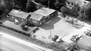 Købmandsparret Inga og Oluf Winther havde forretning på Taulsvej, indtil butikken lukkede 4. oktober 1980. (arkivnummer B151826). Foto: Ukendt/Vejle Stadsarkiv