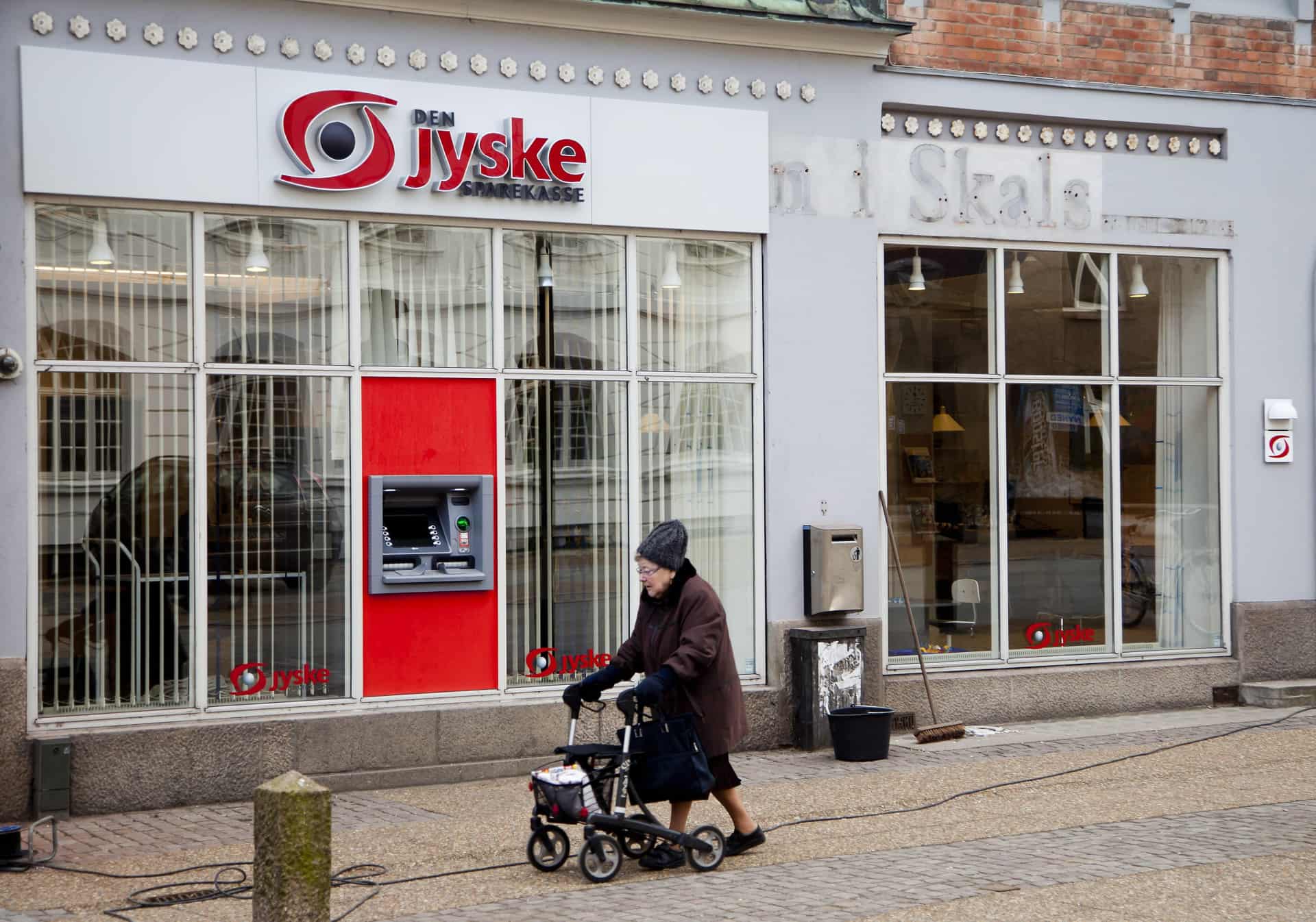 Ny bankfusion i Vestjysk Bank og Den Jyske Sparekasse skal i