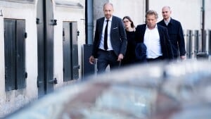 Her ankommer Sundhedsminister Magnus Heunicke. Folketingets partiledere ankommer til forhandlinger om den næste fase af genåbningen, som begynder 21. maj, i Justitsministeriet i København den 17. maj 2021.. (Foto: Claus Bech/Ritzau Scanpix)