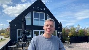 I weekenden åbner den nye forpagter af Café No1 i Fjellerup, Dan Kristiansen. Foto: Anders Tilsted