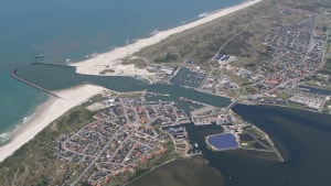 Hvide Sande Havn får tilført nye arbejdspladser som servicehavn for Vesterhav Syd og Nord-mølleparkerne. Arkivfoto: Hvide Sande Havn
