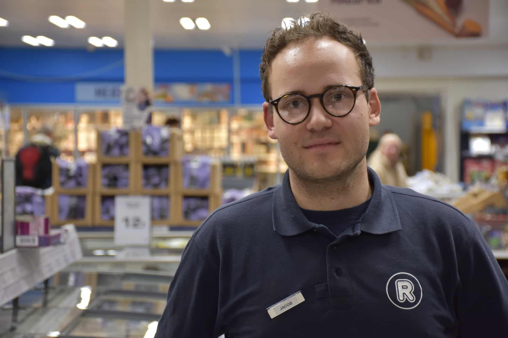 Mens Vennerne Fortsatte På Skolebænken, Kastede Jacob Sig Ind I Branche, Der Bliver Talt Ned: Nu ...