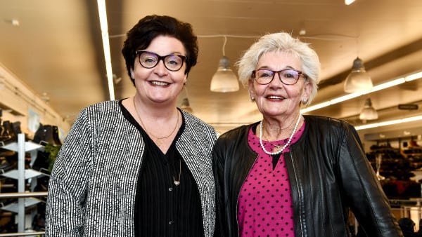 60 år med og datter sætter Laila Sko i Bramming til salg | jv.dk