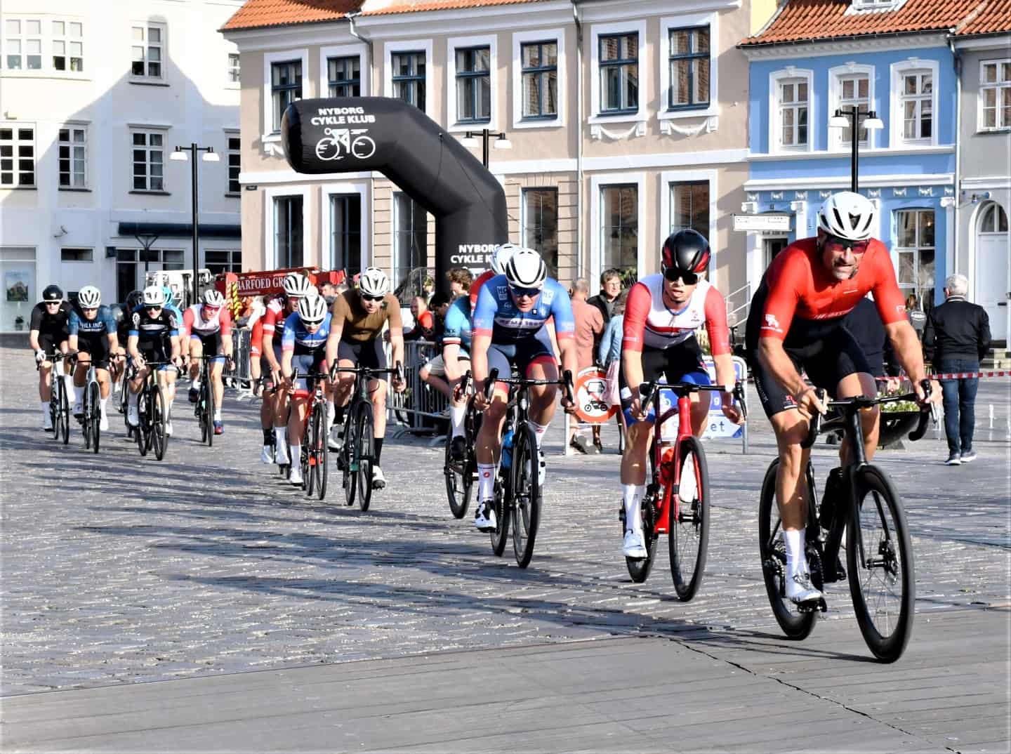 Lige så godt som kolde kontanter: Tour de France gav byen glæde, og stolthed udbytte | fyens.dk