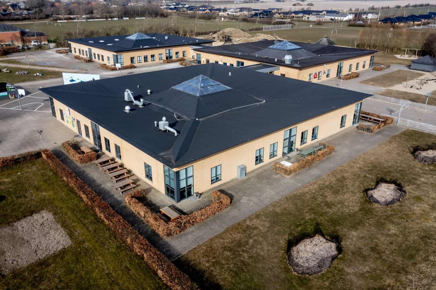Tagrenovering af Bremdal Skole i Struer