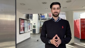 Hussain Ali sagde tilbage i september fra overfor en gruppe af unge ikke-etnisk danskere, der truede ham på Vanløse Station, ved at dele en ucensureret video af dem. Foto. Chili Djurhuus