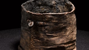 Det er i denne barkspand, at der blev fundet rester af øl i bunden, da de gravede Egtvedpigen op. Foto: Nationalmuseet