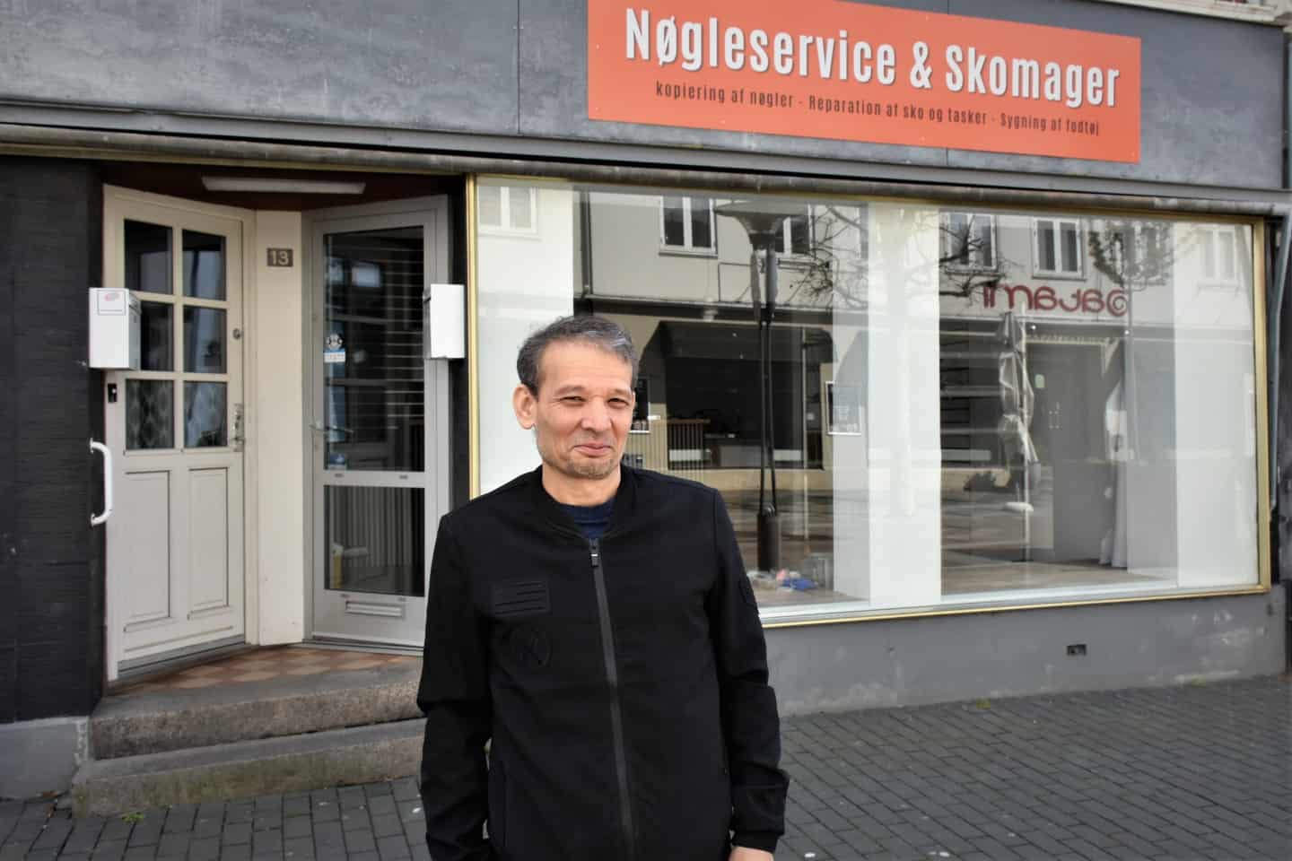 beløb flydende Tryk ned Najib slår døren op i gågaden: - Der er ingen lignende butik her i  Fredericia | ugeavisen.dk