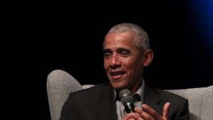 Barack Obama talte for 1198 mennesker i Kulturcenter Skive. Han var på scenen i en time og kom omkring både tiden i Det Hvide Hus, klimakrisen, krigen i Ukraine og sin store tiltro til ungdommen. Foto: Morten Rygaard