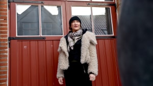 Agnete Brinch bor til daglig i Billum sammen med sin mand Kim Christensen. Hun hedder faktisk også Christensen til efternavn, men hun bruger sit mellemnavn som kunstnernavn. Foto: Yvonn Tittel
