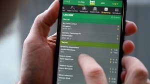 Når man melder sig til Rofus, udelukker man sig selv fra eksempelvis at oddse på fodboldkampe på hjemmesider eller apps. (Arkivfoto).