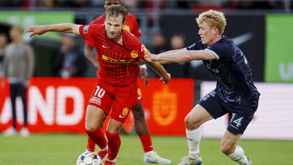 AGF havde kun stoltheden at spille for i Farum, men det gav slet ikke nok at holde fast i
