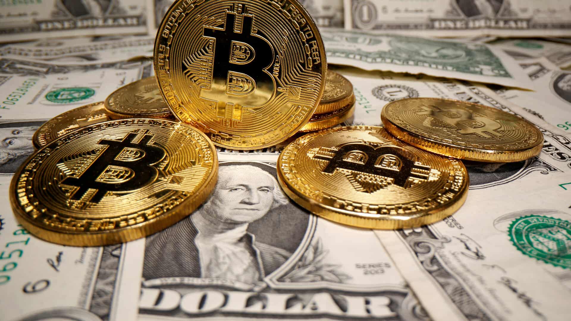 Bitcoin brager for første gang op over 30.000 dollar | jv.dk