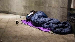Ny temaserie sætter fokus på de hjemløse og samler samtidig penge ind til hårdt trængte Hus Forbi.Foto: Mette Kramer Kristensen