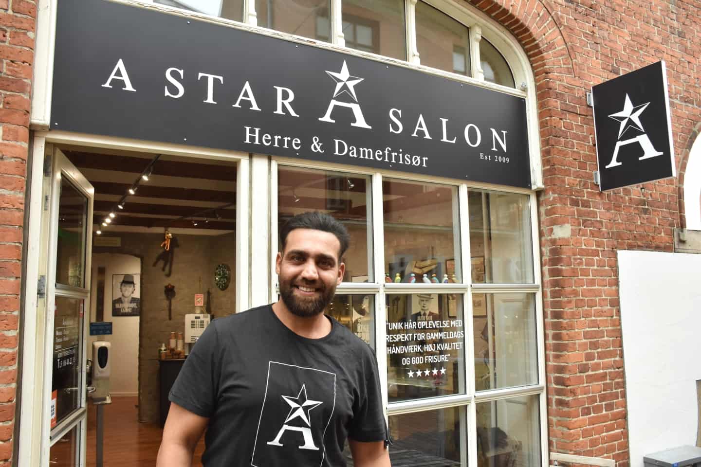 A Star Salon
