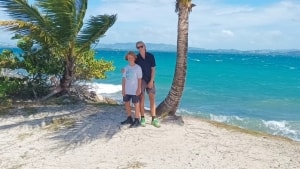 Magne var ni år og Frederik var 14 år, da familien i august 2023 sejlede fra Haderslev Havn. Til juni vender familien hjem - noget tidligere end planlagt. Privatfoto