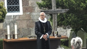 Biskop Henrik Wigh-Poulsen er som kongelig konfessionarius nu også blevet tildelt ridderkorset. Foto: Kim Haugaard