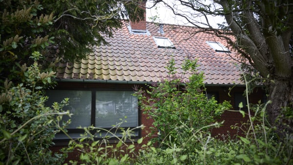 97-årig tvunget til at flytte: Udvidelse af motorvej koster flere huse livet