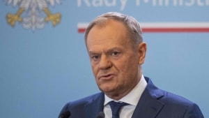 - Jeg ved, at det lyder forstemmende, særligt for den yngre generation. Men vi er nødt til at vænne os til den kendsgerning, at en ny æra er begyndt. Faren for krig i Europa er reel, lyder det fra Donald Tusk, Polens premierminister. Arkivfoto: Wojtek Radwanski/Ritzau Scanpix