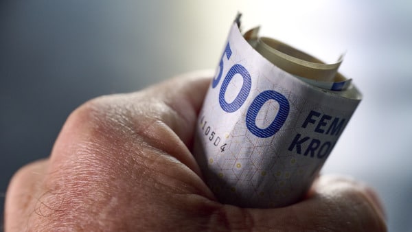 Det bankede på døren - og så blev de snydt på stribe: Mand mistede 100.000 kroner i kontanter