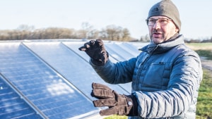 Midtfyns Energis direktør, Karsten Godiksen, mener, at fjernvarme er fremtiden, fordi det er nemt at omlægge til vedvarende energi. Foto: Peter S. Mygind