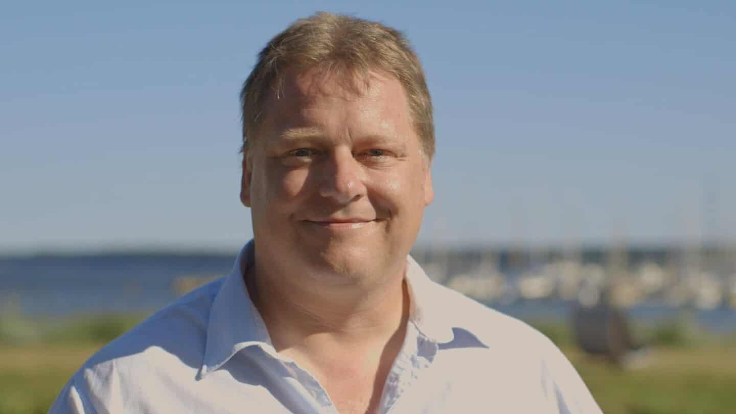 Silas Holst hjalp Andy fra Søvind: i strip-show på Smukfest | hsfo.dk