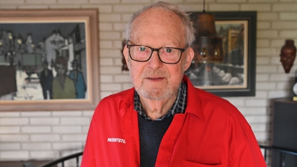 Poul er den eneste mandlige besøgsven på OUH i Hvor er