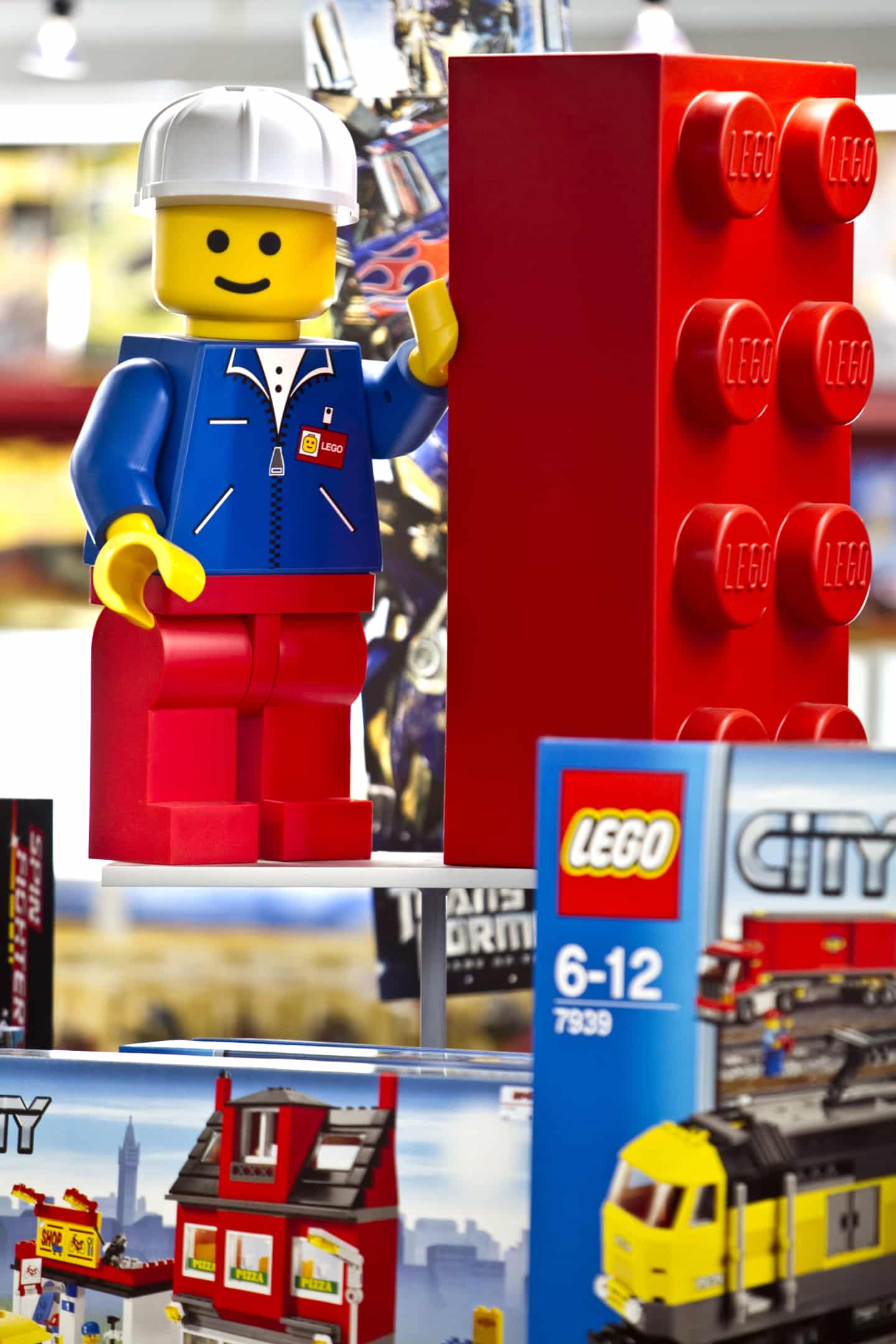 hjælpe fyrede Lego-medarbejdere videre |