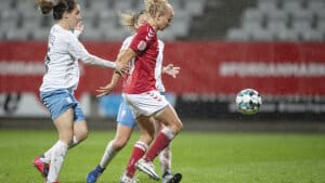 Pernille Harder og de øvrige danske landsholdsspillere har fortsat hjemmebane i Viborg. Foto: Bo Amstrup/Ritzau Scanpix