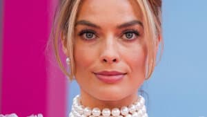 Margot Robbie har hovedrollen som Barbie i den nye film 