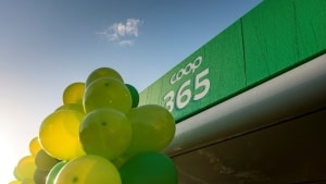 En række Fakta-butikker er ved at blive nyindrettet til den grønne discountkæde Coop365. 5. november kl. 8.00 genåbner Fakta-butikken på Vejlevej som en Coop365. Pr-foto: Coop